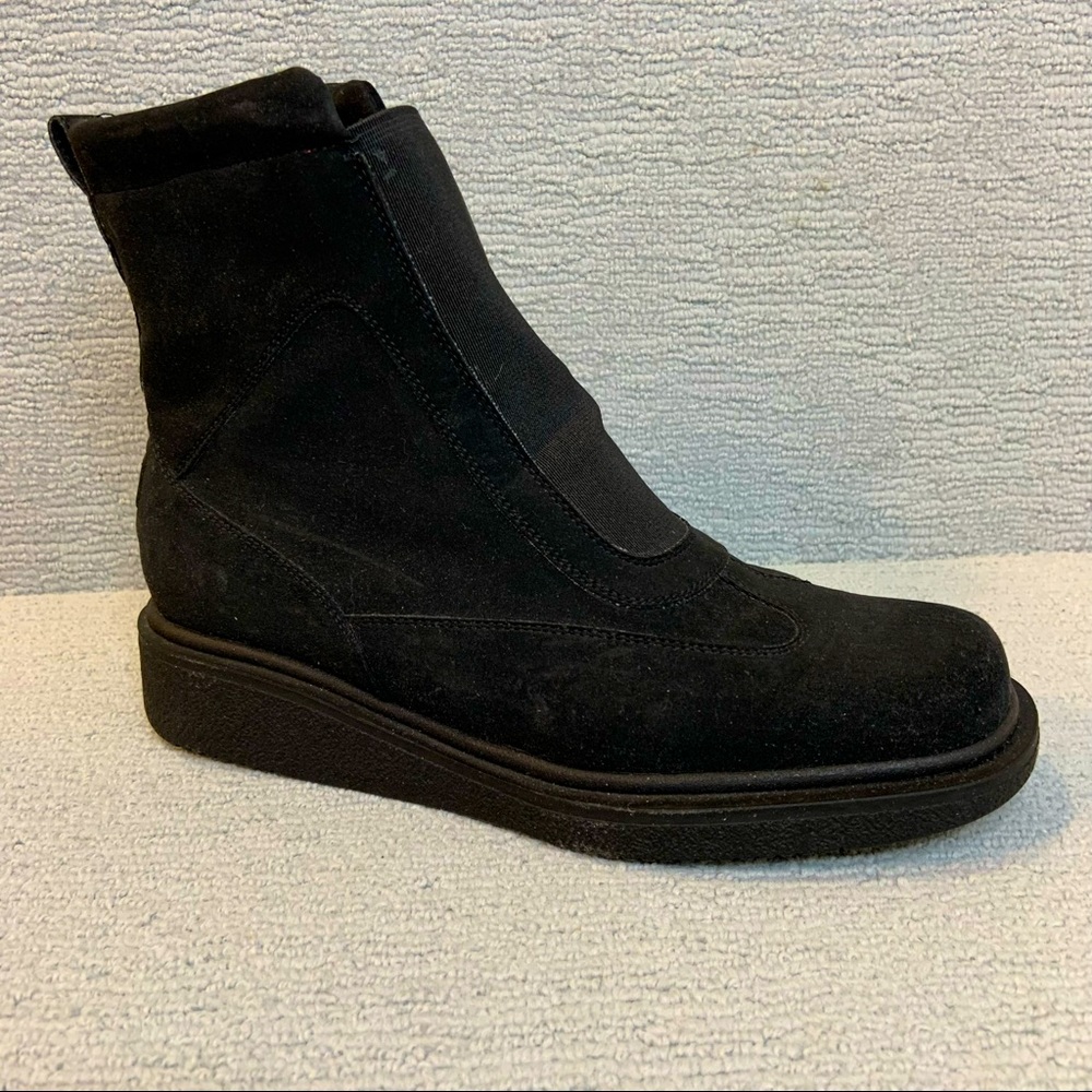 Salvatore Ferragamo Sport Black Boots (EUC) 7.5 US Women’s